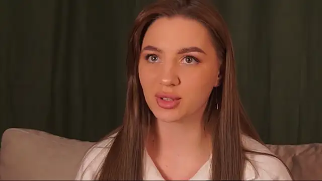 Snapshot of MaryHillty chatting on December 5, 2024, 2:50 pm MaryHillty online show from December 5, 2024, 2:50 pm