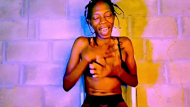 Snapshot of nzanizy chatting on January 27, 2025, 8:28 pm nzanizy online show from January 27, 2025, 8:28 pm