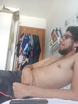 Mateusoliver7 online show from April 21, 2026, 3:51 pm