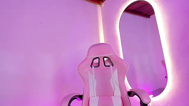 Snapshot of _girl_fernanda_ chatting on October 19, 2025, 6:49 am girl fernanda online show from October 19, 2025, 6:49 am