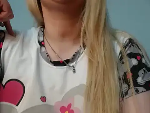 69liamilk69 online show from December 2, 2024, 8:04 am