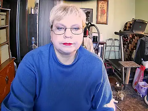 LOLA8888 online show from October 31, 2025, 11:29 am