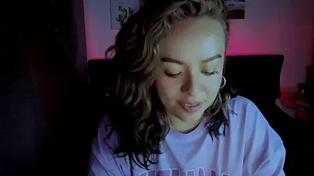 joan-star online show from November 22, 2025, 10:03 am