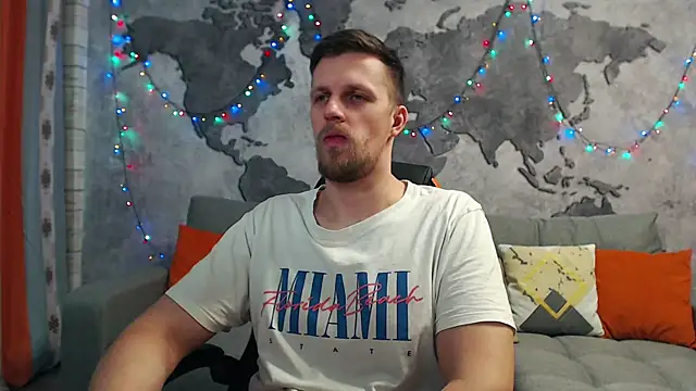 Snapshot of VikingChrisss chatting on December 23, 2024, 11:25 am VikingChrisss online show from December 23, 2024, 11:25 am