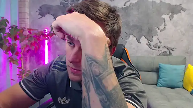 VikingChrisss online show from December 2, 2025, 11:01 am