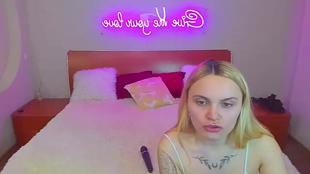 Snapshot of MagicEyess chatting on December 19, 2025, 7:05 pm MagicEyess online show from December 19, 2025, 7:05 pm