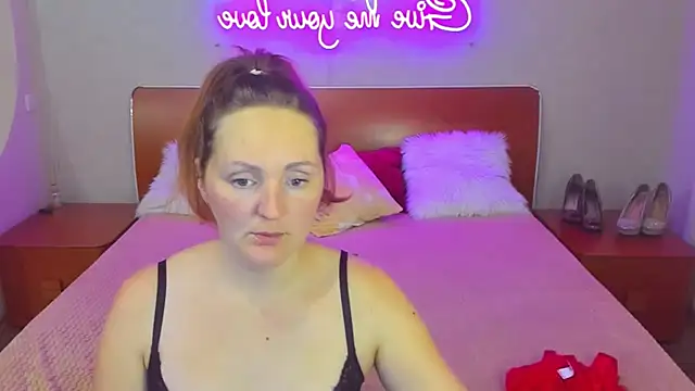 Snapshot of MagicEyess chatting on January 15, 2026, 6:33 pm MagicEyess online show from January 15, 2026, 6:33 pm