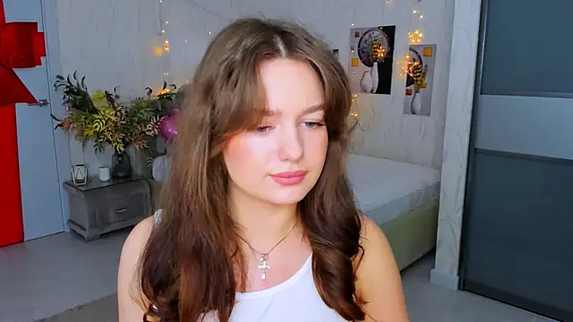 Snapshot of MiracleCurly chatting on March 15, 2025, 3:48 pm MiracleCurly online show from March 15, 2025, 3:48 pm