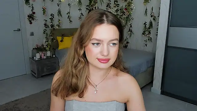 Snapshot of MiracleCurly chatting on November 28, 2025, 4:18 pm MiracleCurly online show from November 28, 2025, 4:18 pm