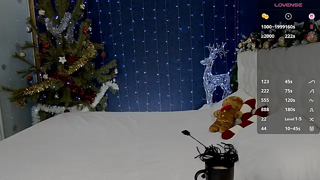 -Mirror-Girl- online show from January 13, 2026, 5:44 am