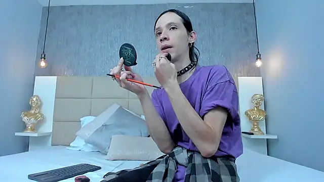 Hecatee 77 online show from March 21, 2026, 7:51 pm