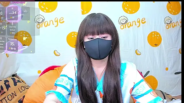 Snapshot of alonelove__ chatting on November 4, 2025, 2:26 am alonelove online show from November 4, 2025, 2:26 am