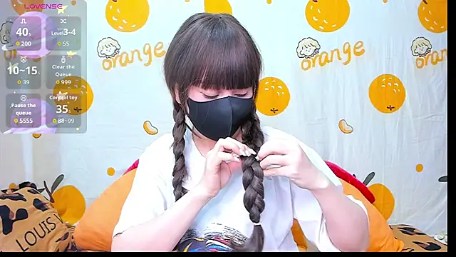 Snapshot of alonelove__ chatting on November 17, 2025, 2:37 am alonelove online show from November 17, 2025, 2:37 am