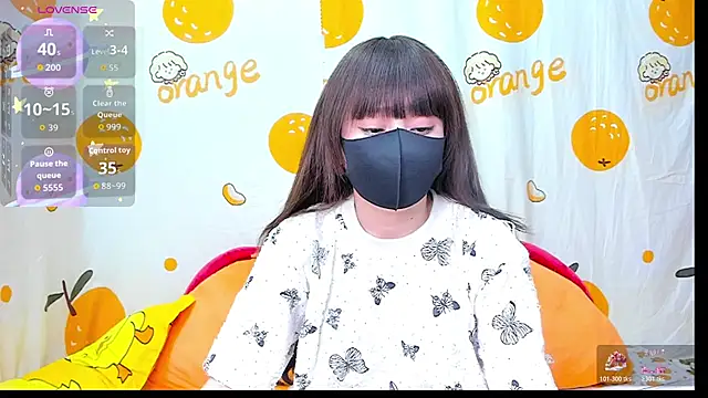 Snapshot of alonelove__ chatting on November 15, 2025, 2:37 am alonelove online show from November 15, 2025, 2:37 am