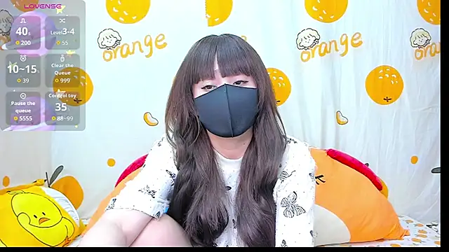 Snapshot of alonelove__ chatting on November 11, 2025, 2:50 am alonelove online show from November 11, 2025, 2:50 am