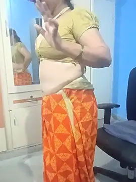 Snapshot of SANJU5888 chatting on November 12, 2025, 4:44 pm SANJU5888 online show from November 12, 2025, 4:44 pm