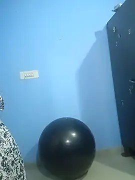 Snapshot of SANJU5888 chatting on November 19, 2025, 8:25 am SANJU5888 online show from November 19, 2025, 8:25 am