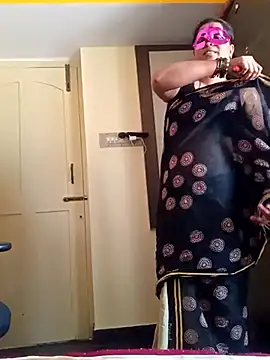 Snapshot of SANJU5888 chatting on February 24, 2025, 5:43 am SANJU5888 online show from February 24, 2025, 5:43 am