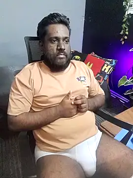 Rayansmith  online show from November 15, 2025, 10:03 pm