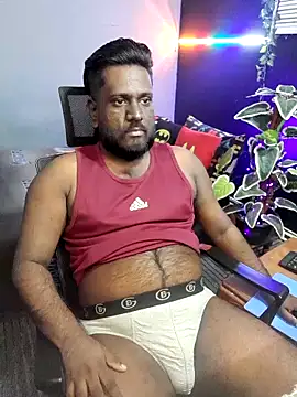 Rayansmith  online show from December 4, 2025, 10:09 pm