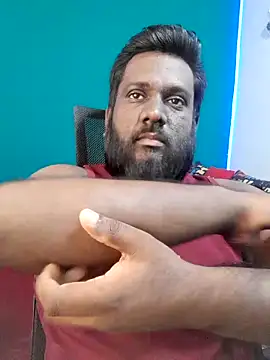 Rayansmith  online show from April 3, 2026, 8:04 pm