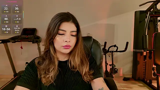 LisaMonroe  online show from April 12, 2026, 11:24 am