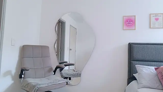 Snapshot of Mar_333 chatting on March 12, 2025, 8:09 pm Mar 333 online show from March 12, 2025, 8:09 pm