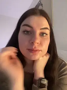 Snapshot of EllyNora chatting on February 13, 2026, 3:56 pm EllyNora online show from February 13, 2026, 3:56 pm