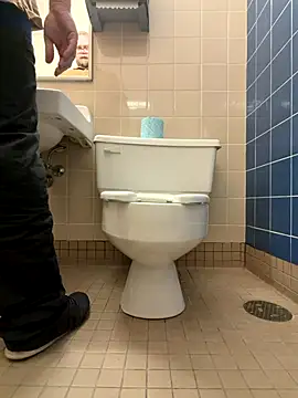 Bigbi6foot5 online show from January 7, 2026, 3:50 pm