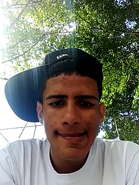 Snapshot of Tomy_And_Mariana chatting on July 6, 2026, 7:05 pm Tomy And Mariana online show from July 6, 2026, 7:05 pm