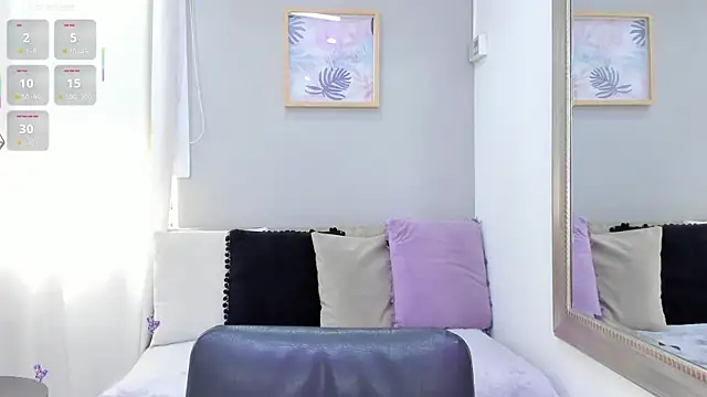 Snapshot of Paula_Desousa chatting on December 18, 2025, 7:40 pm Paula Desousa online show from December 18, 2025, 7:40 pm