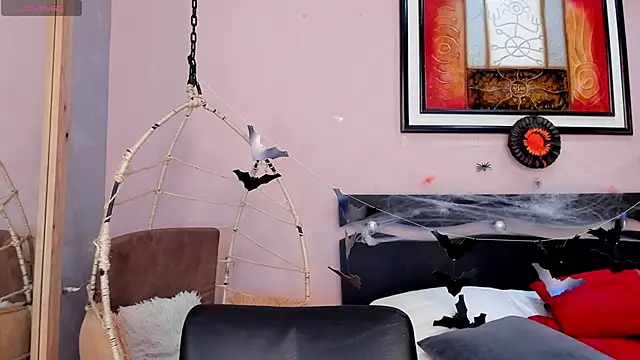 Paula Desousa online show from October 29, 2025, 7:35 pm