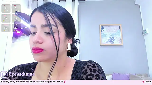 Snapshot of Paula_Desousa chatting on December 13, 2025, 8:04 pm Paula Desousa online show from December 13, 2025, 8:04 pm