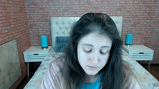 Snapshot of Holliy_Cooper chatting on November 10, 2025, 8:19 am Holliy Cooper online show from November 10, 2025, 8:19 am