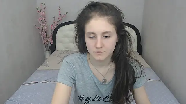 Snapshot of Holliy_Cooper chatting on March 6, 2025, 3:56 pm Holliy Cooper online show from March 6, 2025, 3:56 pm