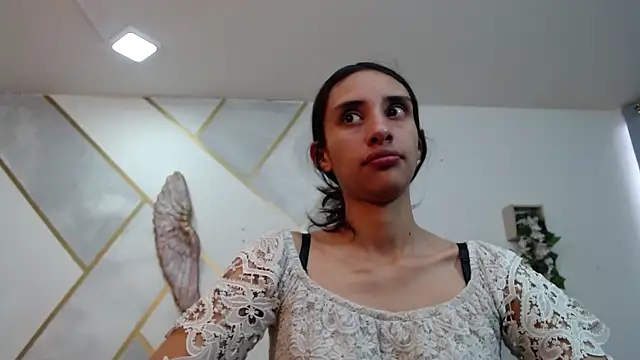 RoxanaCyrano  online show from November 27, 2025, 7:58 pm