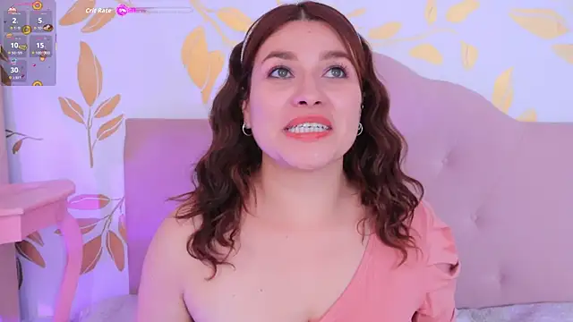 Snapshot of alix_bay chatting on November 10, 2025, 8:14 pm alix bay online show from November 10, 2025, 8:14 pm