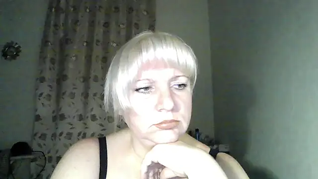 MeilomaWesa online show from November 27, 2025, 5:24 pm