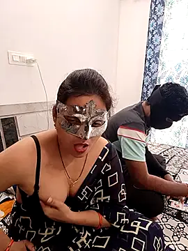 Snapshot of Harsh_Ankita_Couple chatting on November 19, 2025, 7:08 am Harsh Ankita Couple online show from November 19, 2025, 7:08 am