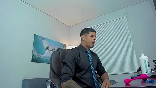 vincen jose online show from November 15, 2025, 2:04 am