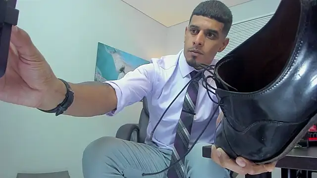 vincen jose online show from April 16, 2026, 1:50 am