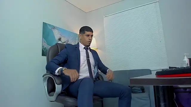 vincen jose online show from November 28, 2025, 2:56 am