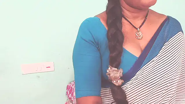 Snapshot of shrutitelugu69 chatting on July 25, 2026, 4:57 pm shrutitelugu69 online show from July 25, 2026, 4:57 pm