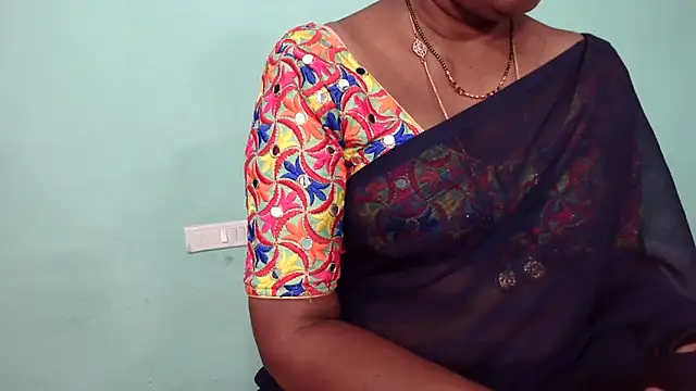 shrutitelugu69 online show from March 24, 2026, 1:33 pm