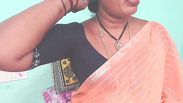 Snapshot of shrutitelugu69 chatting on July 28, 2026, 5:23 pm shrutitelugu69 online show from July 28, 2026, 5:23 pm