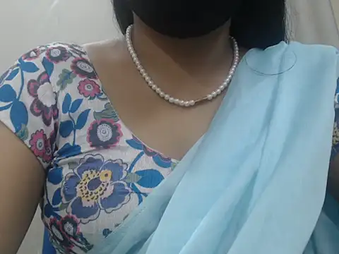 Lovely Siri 23 online show from July 12, 2026, 7:58 pm