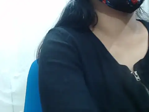 Snapshot of Lovely_Siri_23 chatting on January 6, 2026, 12:09 pm Lovely Siri 23 online show from January 6, 2026, 12:09 pm