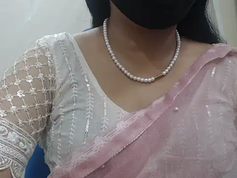 Lovely Siri 23 online show from July 9, 2026, 4:50 pm