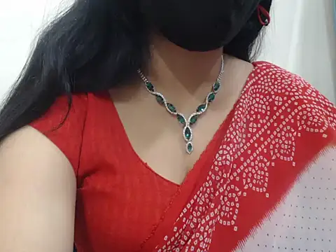 Snapshot of Lovely_Siri_23 chatting on January 14, 2026, 5:33 am Lovely Siri 23 online show from January 14, 2026, 5:33 am