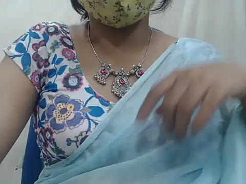 Snapshot of Lovely_Siri_23 chatting on February 8, 2026, 6:27 pm Lovely Siri 23 online show from February 8, 2026, 6:27 pm